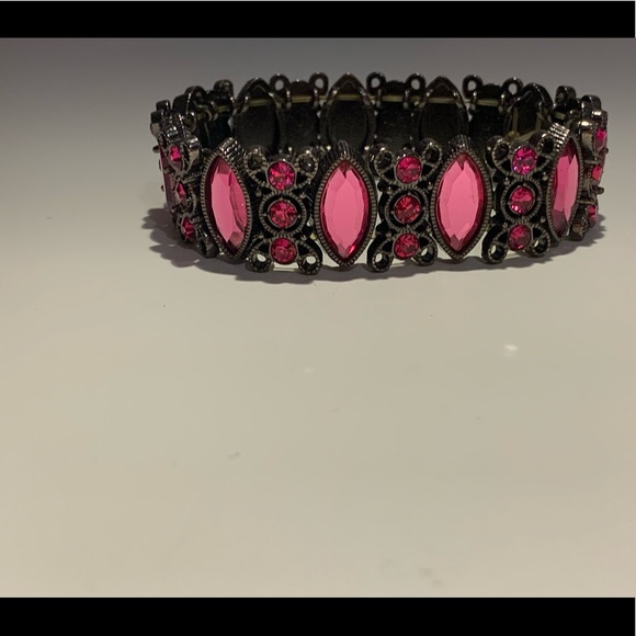Bracelet with dark pink gems - Picture 1 of 2